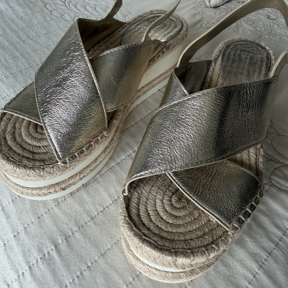 Marc Fisher Metallic Espadrille Wedges - LIKE NEW - Picture 4 of 10